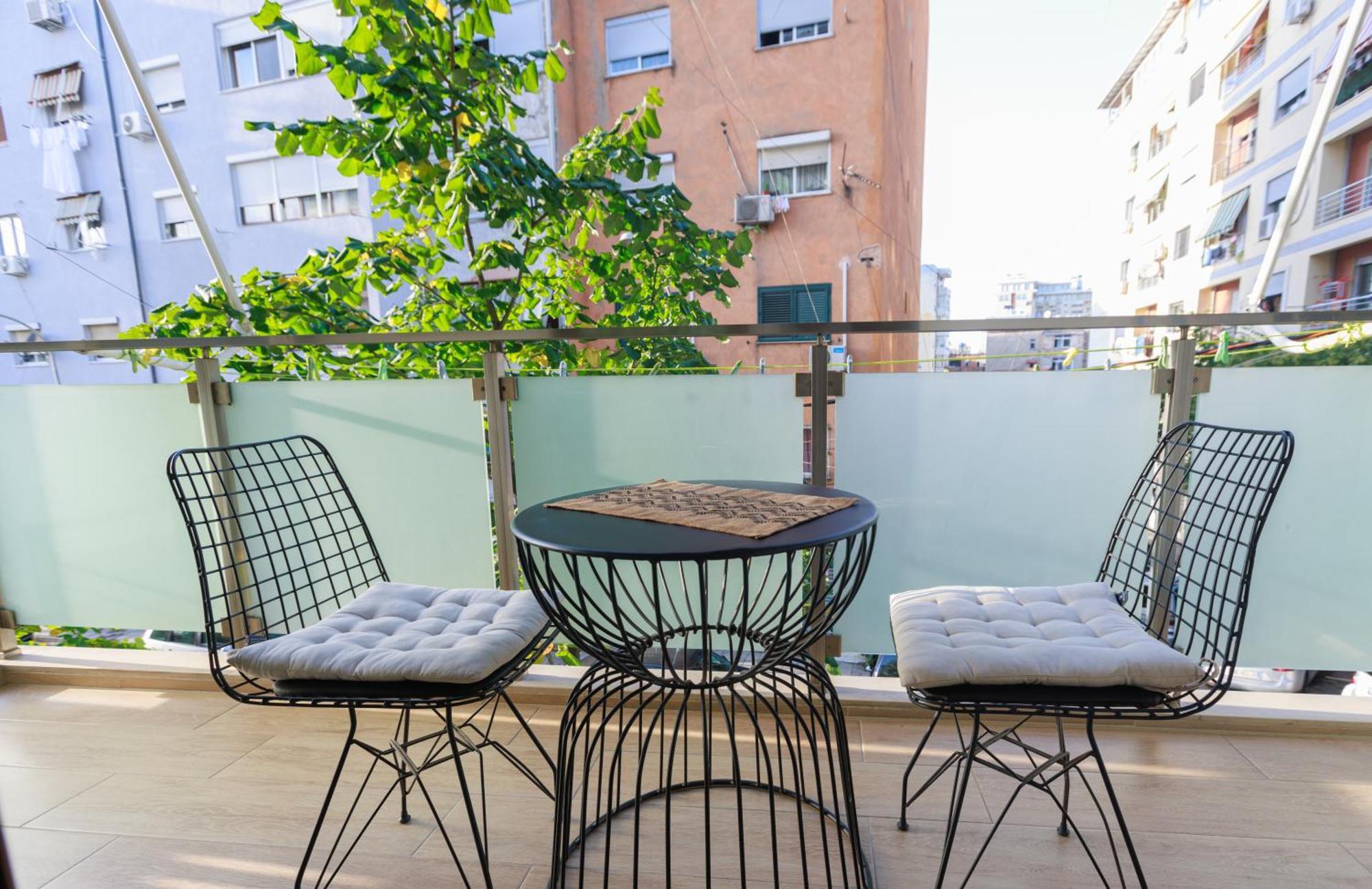 Syncron Apartments In The Center Of Tirana Exteriér fotografie